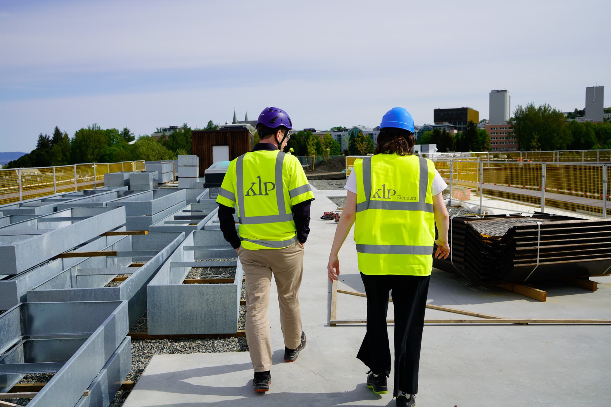 Teams on site